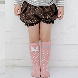 Chine Chaussettes Usine de Bande <span class=keywords><strong>Dessin</strong></span>ée Illustration À Motifs Doux Coton Peigné Bébé Chaussettes - Product Image 1