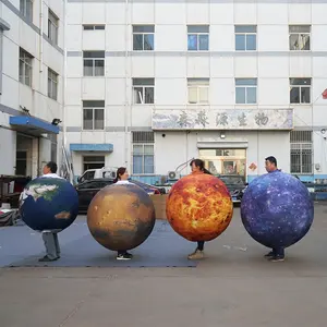 Olay parti dekorasyon Şişme dokuz gezegenler kostüm yürüyüş modeli