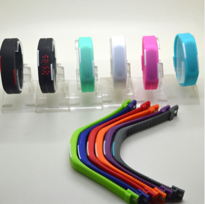 <span class=keywords><strong>Orologio</strong></span> <span class=keywords><strong>Digitale</strong></span> Sportivo LED in Silicone con Touch Screen per Bambini Donne Ragazze Uomini Ragazzi - Product Image 6