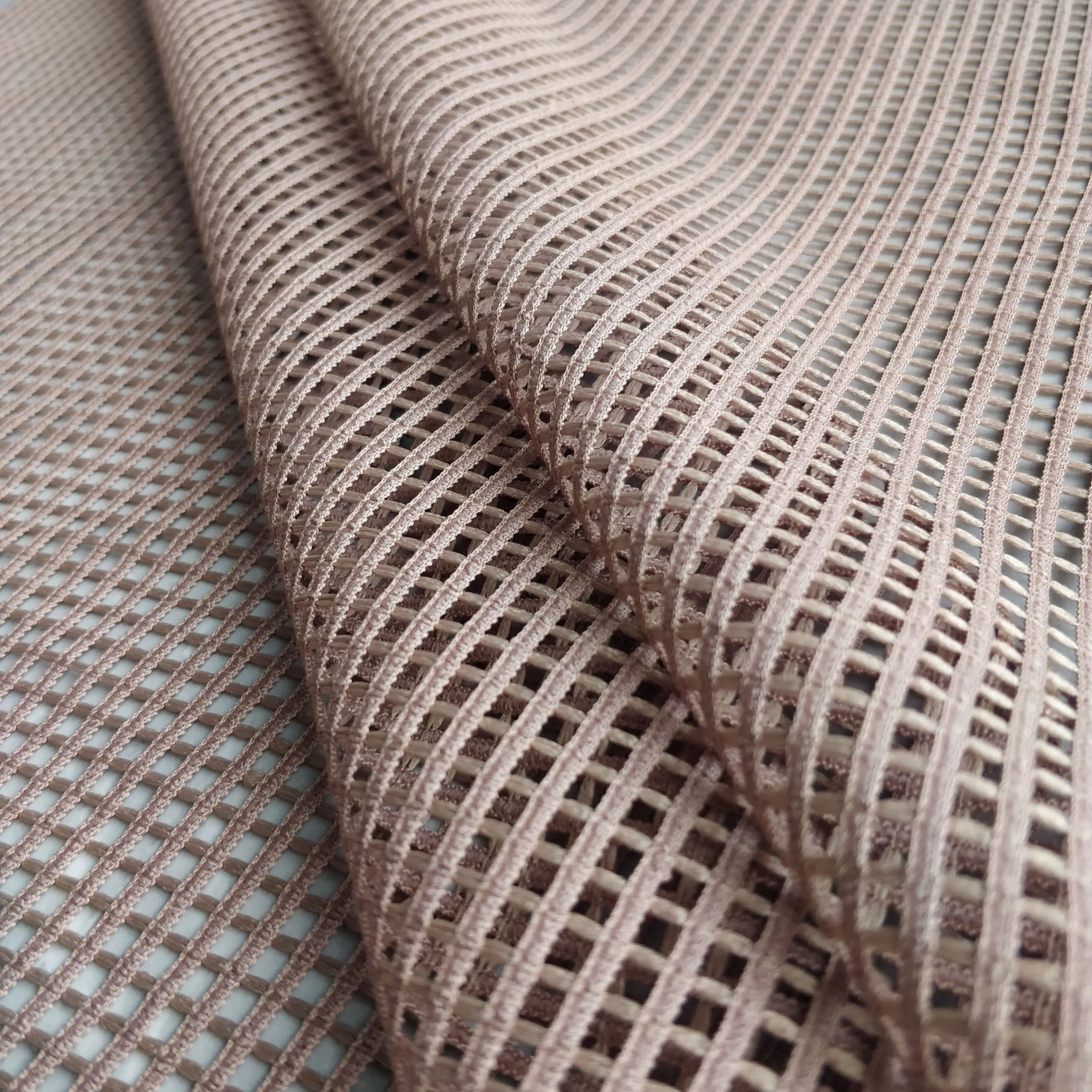 2019 Mùa Xuân Vải Polyester Lỗ Lớn Warp Lưới Vải Lưới Dệt Kim Hàng May Mặc Vải