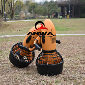 ANWA <span class=keywords><strong>Scooter</strong></span> Acquatico Gonfiabile con Motore Jet da 500W - Product Image 1