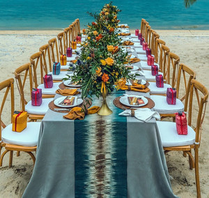 <span class=keywords><strong>Location</strong></span> de chaises en bois avec dossier croisé pour l'extérieur de mariage de style campagnard - Product Image 1