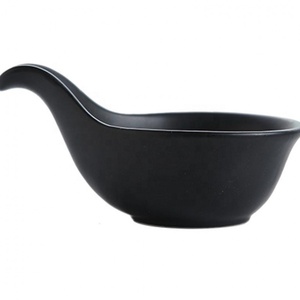 Plato de Cerámica para Servir Aperitivos con Diseño Único en Forma de Cuchara en Varios Colores para Hotel - Product Image 4