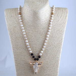 Collar con colgante de cuerno de piedra blanco y Ave, collar de calavera de vaca, joyería Tribal Bohemia - Product Image 3