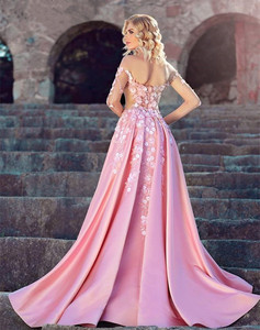<span class=keywords><strong>Abito</strong></span> da Sposa di Lusso con Lungo Strascico Staccabile e Decorazioni Floreali - Product Image 2