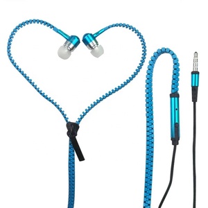 नई वायर्ड स्टीरियो धातु Headphones में कान जिपर ईरफ़ोन के साथ माइक्रोफोन - Product Image 3