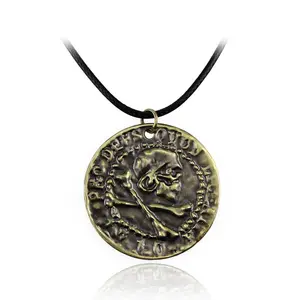 Game Souvenir Trendy Uncharted Mysterious Sea Area Gift Chaveiro Jewelry Necklace