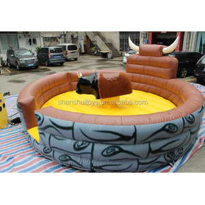 Taureau mécanique fou avec matelas gonflable, jeu interactif utilisé pour les jeux sportifs en plein air - Product Image 4