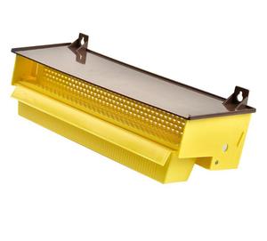 Bee keeping equipment Pollen trap with pollen receive box