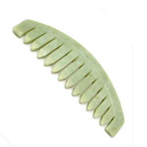 Peine Gua Sha de Jade Xiuyan 2025, Masajeador de Cuero Cabelludo, Raspado Efectivo para el Crecimiento del Cabello, Relajación, Herramienta Antiestrés - Product Image 6