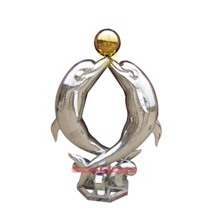 Decoración <span class=keywords><strong>de</strong></span> jardín al aire libre Escultura <span class=keywords><strong>de</strong></span> fuente <span class=keywords><strong>de</strong></span> delfines y peces <span class=keywords><strong>de</strong></span> acero inoxidable Artesanía <span class=keywords><strong>de</strong></span> metal Arte <span class=keywords><strong>de</strong></span> paisaje acuático - Product Image 4