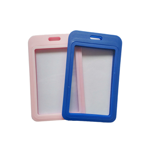 Porte-<span class=keywords><strong>badge</strong></span> <span class=keywords><strong>rigide</strong></span> fantaisie et accessoires avec enrouleur, étui pour carte d'identité et permis de travail en plastique <span class=keywords><strong>rigide</strong></span> double face transparent - Product Image 5