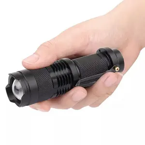 Amazon heißer Verkauf billig sk68 Zoom einstellbarer Fokus 3 Modi beste Mini-Werbe geschenk tragbare kleine Taschenlampe mit Stift clip