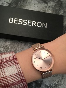 <span class=keywords><strong>Orologio</strong></span> da Donna Personalizzato con Logo, Cinturino in Pelle e Acciaio Inossidabile, Vetro, 36mm, Numeri Arabi, Movimento al Quarzo Giapponese Dorato, Impermeabile - Product Image 3