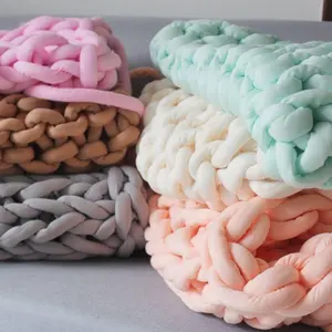 Harga Pabrik Grosir Benang Tabung Katun Chunky 7Jumbo Giant Knit Lengan Lempar Rajutan Tempat Tidur dan Selimut Hewan Peliharaan