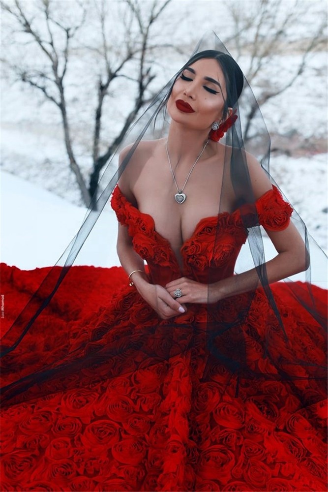 dresses red and gold Gold Sequin Feather Mermaid Evening Gown Sheer V-Neck Beaded Prom Dres –  DSProm