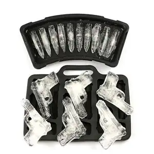 2Pcs Pistool En Bullet Ice Cube Trays Set Tpr Pistol En AK47 Bullet Maker Mallen Voor Whiskey Cocktails Ijs cubes, chocolade