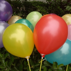 Color surtido 10 pulgadas 2,2g <span class=keywords><strong>ronda</strong></span> <span class=keywords><strong>de</strong></span> globos para vacaciones y decoración - Product Image 5