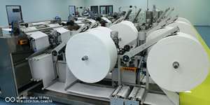 Giá Cả Chấp Nhận Được Baby Wipe Wet <span class=keywords><strong>Tissue</strong></span> Folding Machine Không Dệt Vải Tự Động 85% Năng Lực Sản Xuất Loại Gối Đóng Gói CE - Product Image 2
