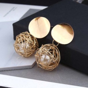 2019 nuevo estilo de aleación de tejido bola perla pendientes de nudo - Product Image 4