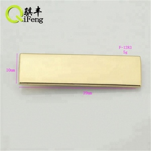 Carré plaque de métal pour sacs blanc logo <span class=keywords><strong>tag</strong></span> avec laser logo - Product Image 2