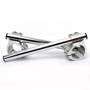 Haute résistance légère CNC Billet <span class=keywords><strong>moto</strong></span> 50 mm guidon Clip - ons pour <span class=keywords><strong>SUZUKI</strong></span> <span class=keywords><strong>GSX</strong></span> R 1100 - Product Image 1