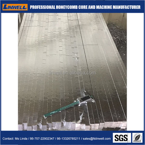 Isolation acoustique décoratif chaude de soudage panneau <span class=keywords><strong>alvéolaire</strong></span> en aluminium pour plafond suspendu - Product Image 4