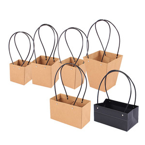 Sacs en papier <span class=keywords><strong>kraft</strong></span> personnalisés pour cadeaux floraux en gros pour <span class=keywords><strong>mariage</strong></span>, sacs en papier blanc avec poignées - Product Image 6