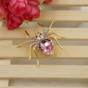 Di modo di alta qualità lucido di cristallo con borchie ragno animale spilla ANB18