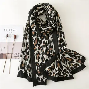 Newest Korean Fashion Leopard Printed Scarf Hand-made Edged High Quality Women Hijab Muslim Head Wrap Shawl Islamic Scarves