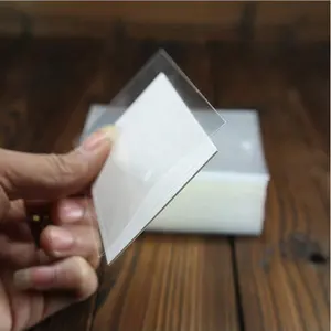 Materiais de papel de especialidade novo hangtag design roupa balanço com saco opp