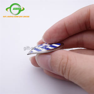 Directamente de la Fábrica de la bandera del país broches rojo en forma de corazón de las banderas de los pines de solapa - Product Image 3