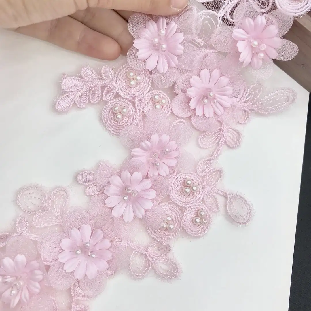 Fabulosas telas de diamantes de imitación con cuentas, motivos florales, parches bordados de ganchillo