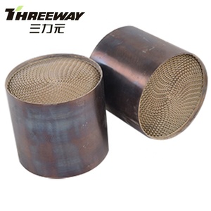 Offre Spéciale Euro5 d'émission standard en nid d'abeille en métal moto <span class=keywords><strong>pot</strong></span> <span class=keywords><strong>catalytique</strong></span> - Product Image 1