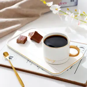 נמוך MOQ ארוחת בוקר אוכל מודרני זהב ידית פורצלן כוס קפה עם צלחת