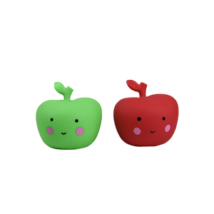 Encantadora perfumada gritar manzana pequeña forma de fruta juguete difícil perro de juguete - Product Image 1