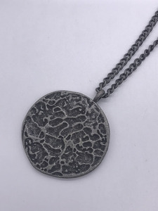 Ronda texto antiguo todo lo que somos y todo lo que esperamos que nos debemos a nuestros padres amantes llavero - Product Image 5