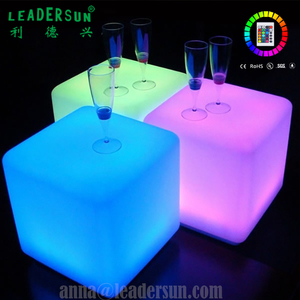 20 CENTIMETRI <span class=keywords><strong>Multi</strong></span> colore luci di notte del <span class=keywords><strong>LED</strong></span> del cubo di lettura lampada da tavolo per la casa e ristoranti - Product Image 5