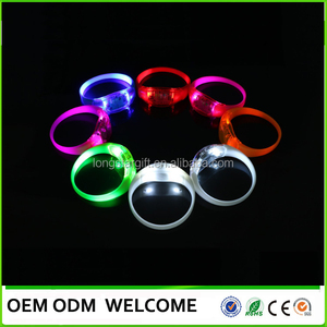 Activado intermitente luminoso pulsera brillante LED temblando pulsera - Product Image 5