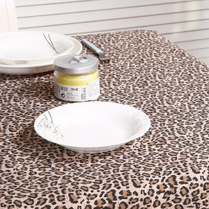 Rettangolare <span class=keywords><strong>brown</strong></span> leopard-panno di tabella di stampa. Caccia a tema punteggiati da tavolo panno per la sala da pranzo cucine