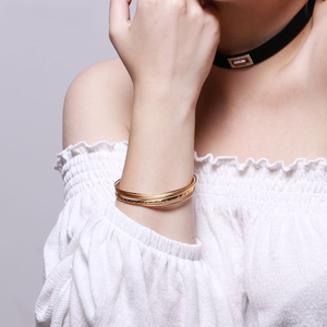 AW9032701 xuping 24 k gold farbe mode multilayer metall armreif + neueste design mädchen gold armreifen