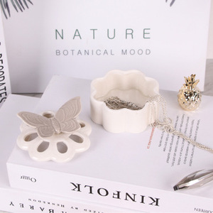 Mariposa <span class=keywords><strong>regalo</strong></span> caja <span class=keywords><strong>padrino</strong></span> <span class=keywords><strong>regalo</strong></span> hecho a mano de cerámica - Product Image 1
