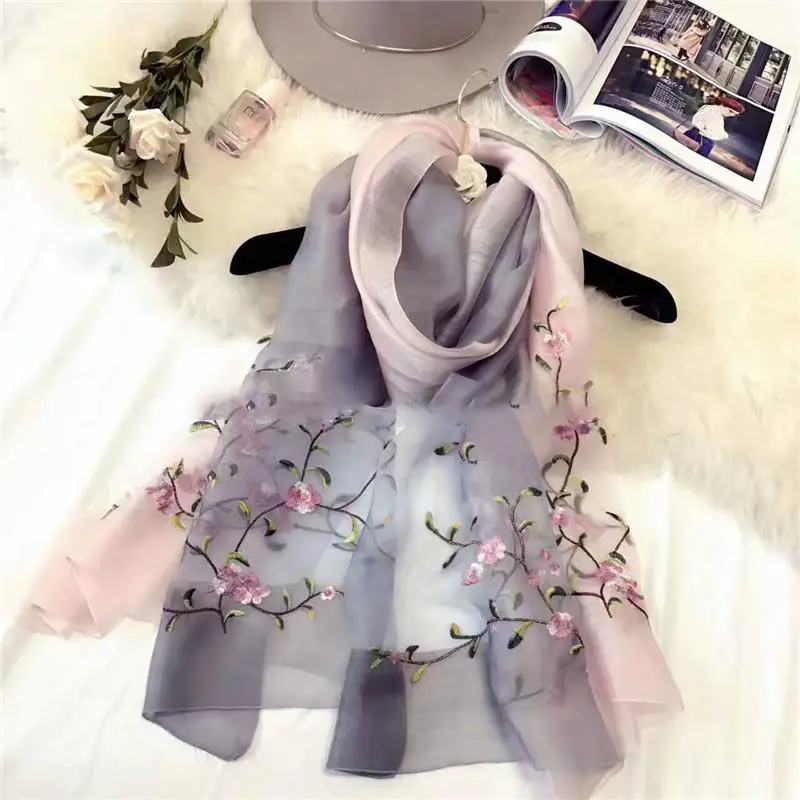 2019 New Style Wool Scarf Women Flower Patchwork Embroidery Silk Scarf/Shawl