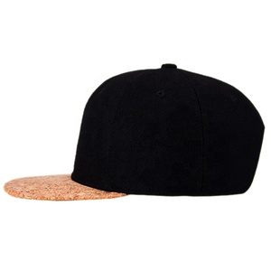 Vente en gros de casquettes en liège unies personnalisées sans logo casquettes Snapback vierges avec bord plat en liège - Product Image 2