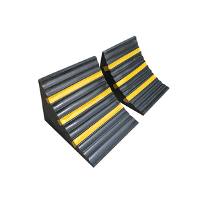 Durable en plastique dur avec des inhibiteurs UV Aide À garder la <span class=keywords><strong>remorque</strong></span> en place <span class=keywords><strong>Cale</strong></span> <span class=keywords><strong>De</strong></span> <span class=keywords><strong>Roue</strong></span> avec corde 2pk - Product Image 6