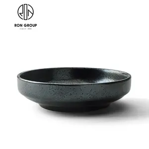 餐厅热卖厂家价格圆形活性釉沙拉面碗哑光黑色手工浅陶瓷碗