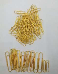 Clips de Papel Dorados en un Elegante Porta Clips Magnético Blanco Mármol, 28 mm, 100 Clips por Caja - Product Image 6