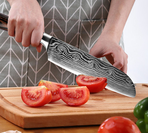 7 pulgadas <span class=keywords><strong>Santoku</strong></span> 7cr17 profesional de acero inoxidable cuchillo de chef japonés con mango de palo de rosa helicóptero salmón corte de cuchillo de cocina - Product Image 5