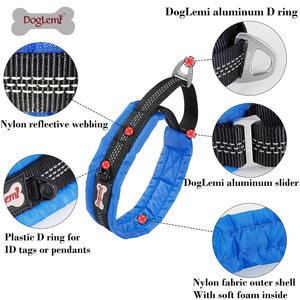 Collar de entrenamiento de nailon para perros, cadena de estrangulación Martingale acolchada suave de liberación rápida, Collar de perro grande, cintas, luces LED, sin goma - Product Image 4