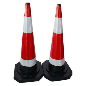 Venta al por mayor de alta calidad de <span class=keywords><strong>estacionamiento</strong></span> olla y carretera gran Base de goma cono de tráfico - Product Image 1
